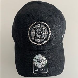 Black Boston Bruins baseball hat